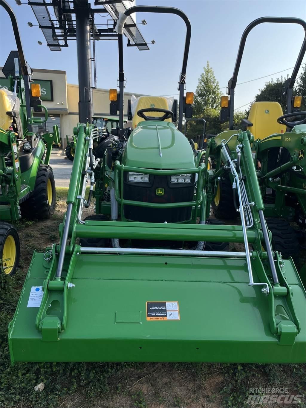 John Deere 1025R 小型曳引機
