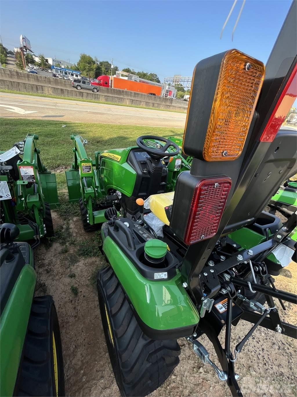 John Deere 1025R 小型曳引機