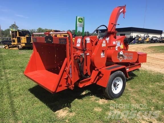 John Deere 1215 樹樁破碎機