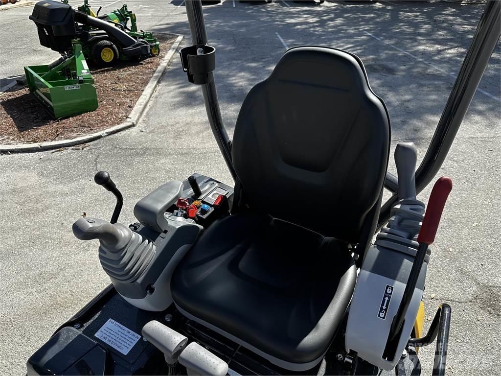 John Deere 17 P 小型挖土機/掘鑿機<7t(小型挖掘機)