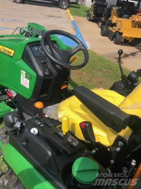 John Deere 2025R 小型曳引機