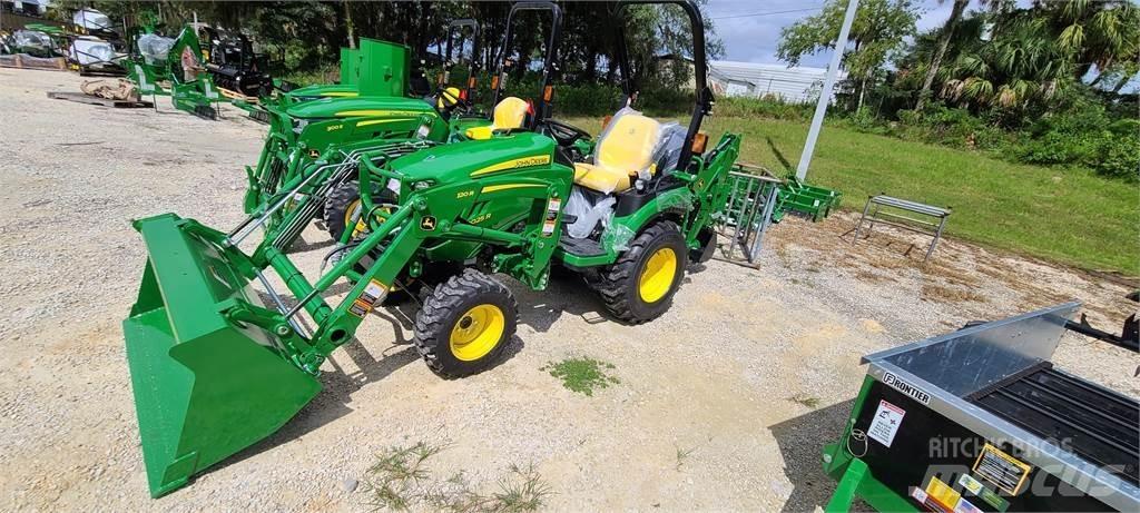 John Deere 2025R 小型曳引機