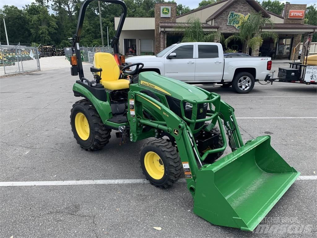 John Deere 2025R 小型曳引機