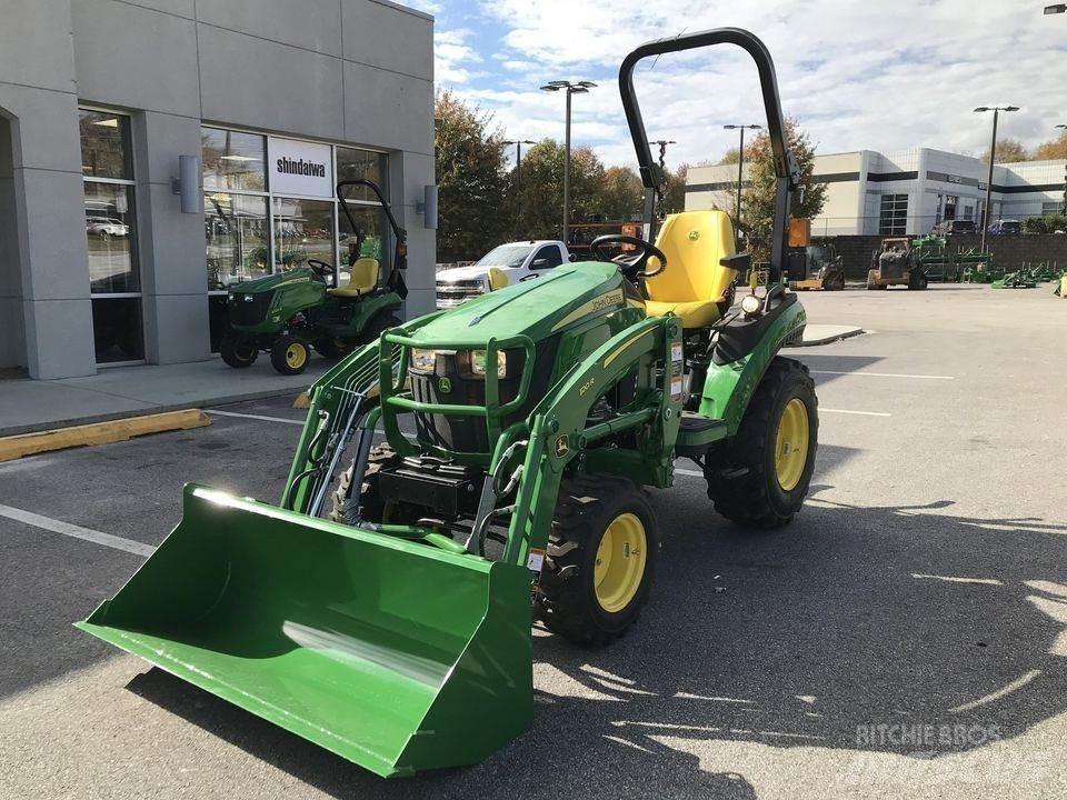 John Deere 2025R 小型曳引機