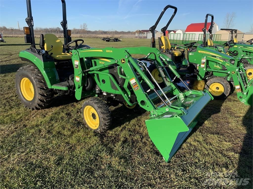 John Deere 2032R 小型曳引機