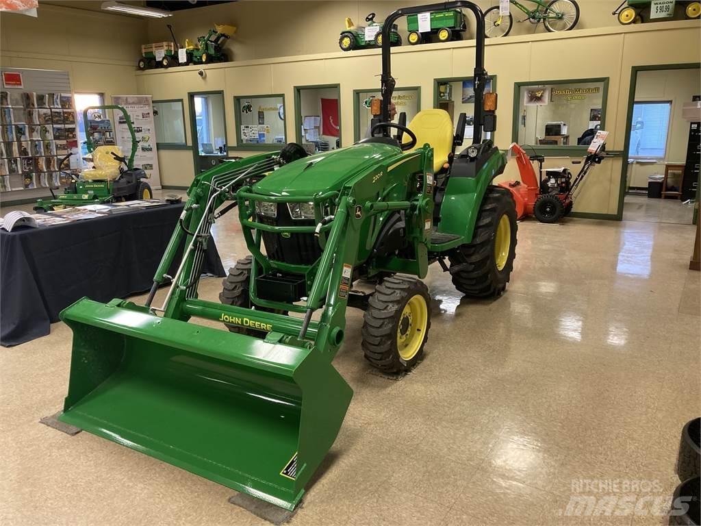 John Deere 2032R 小型曳引機
