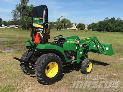 John Deere 2032R 小型曳引機