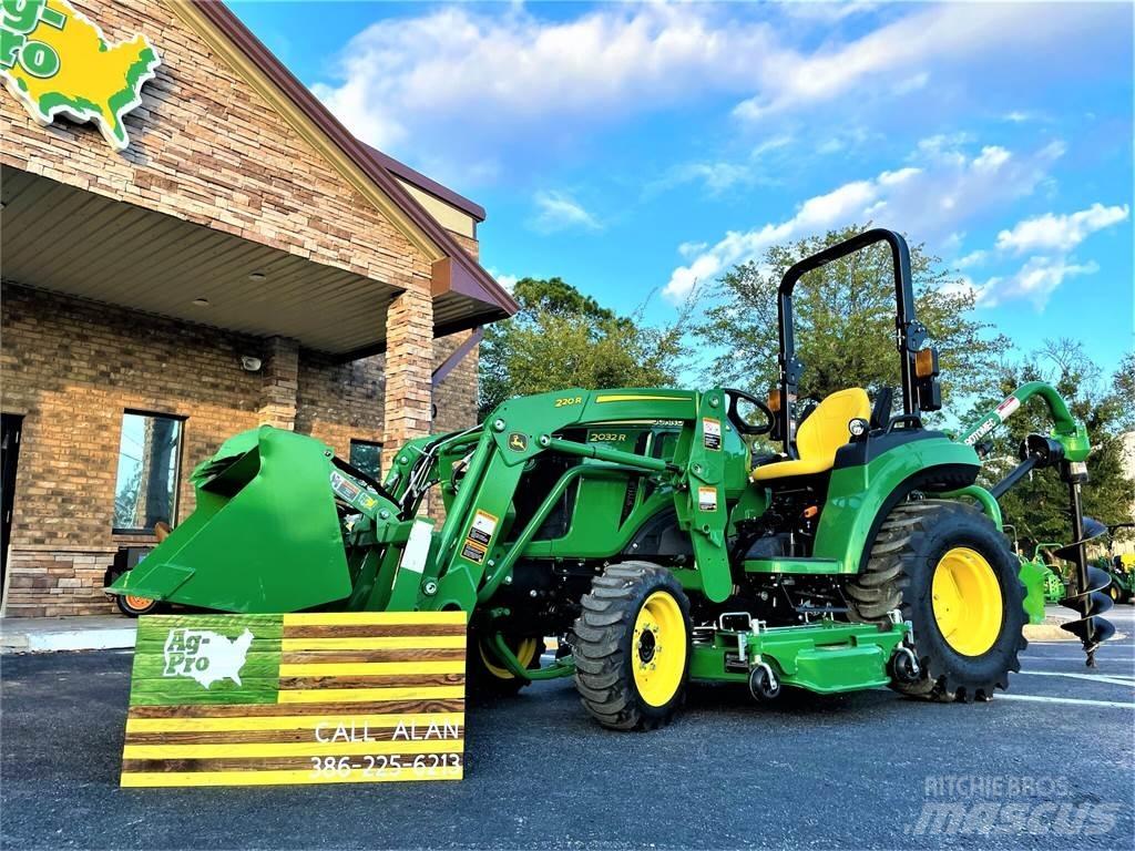 John Deere 2032R 小型曳引機