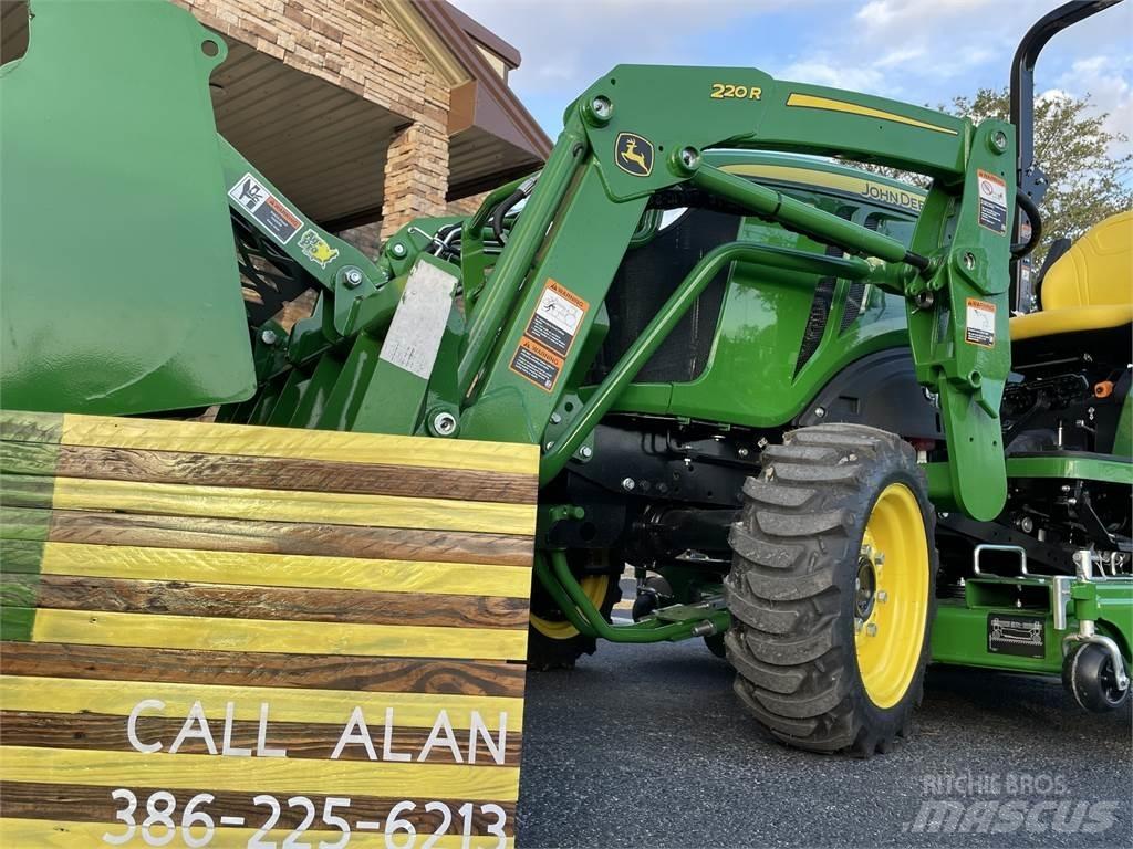 John Deere 2032R 小型曳引機