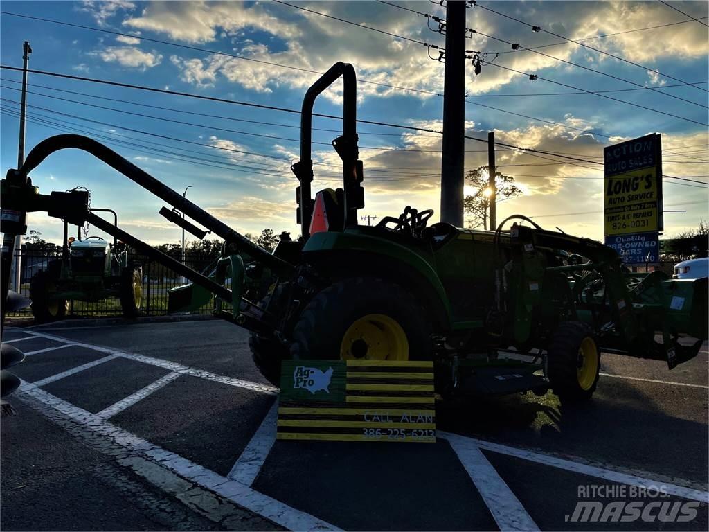 John Deere 2032R 小型曳引機