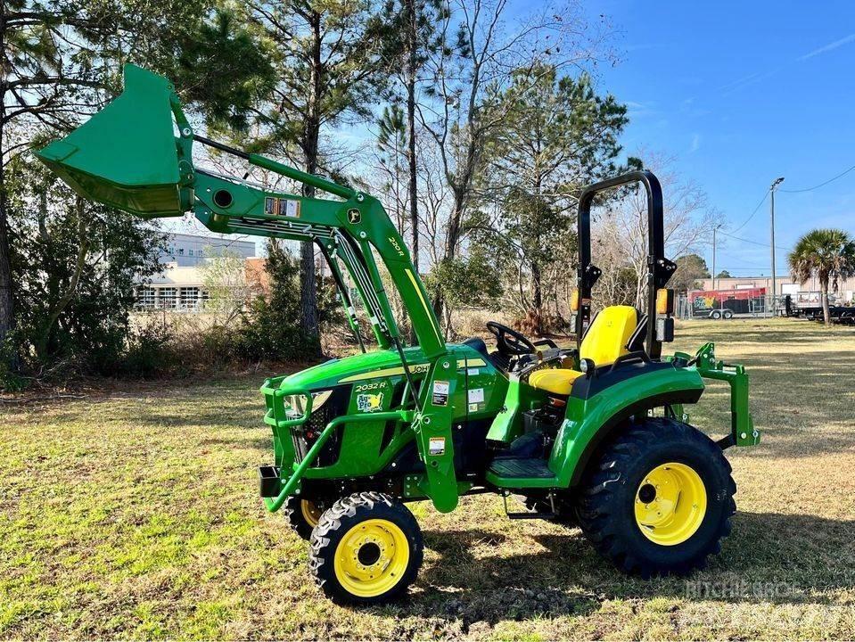 John Deere 2032R 小型曳引機