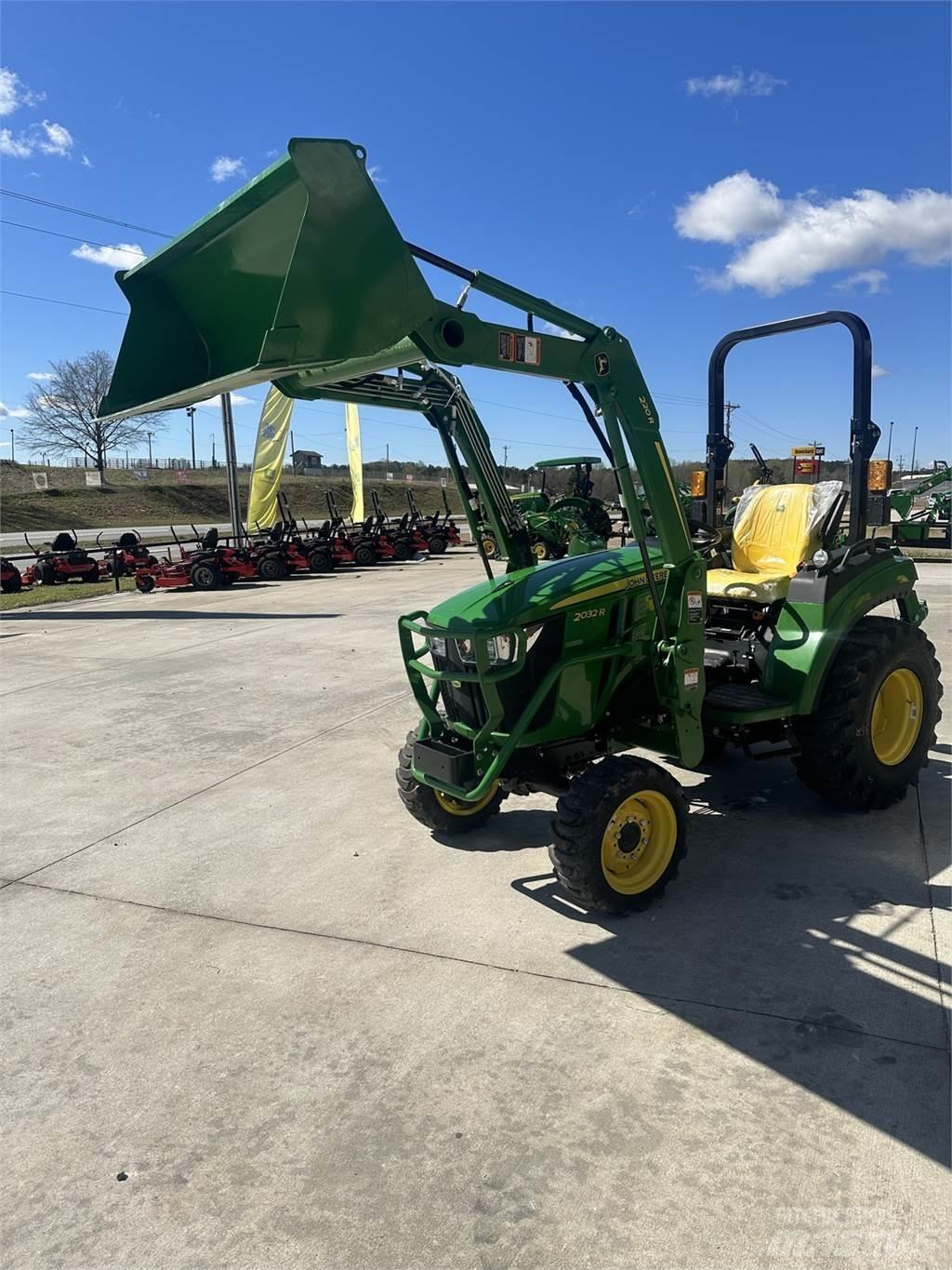 John Deere 2032R 小型曳引機
