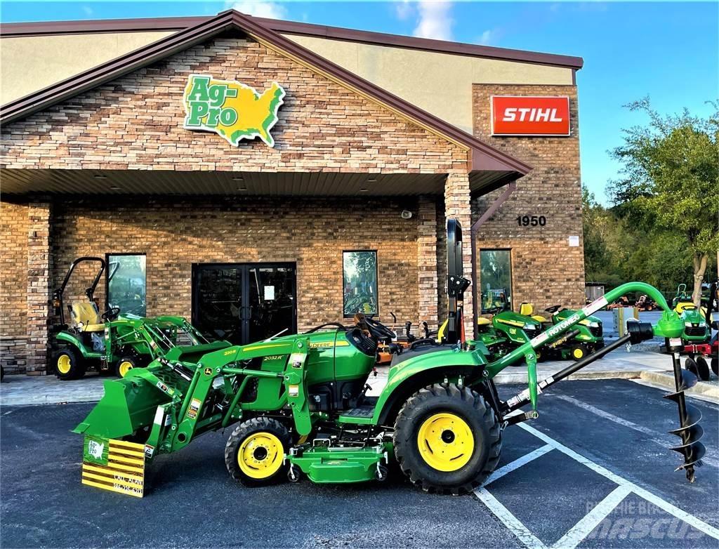 John Deere 2032R 小型曳引機