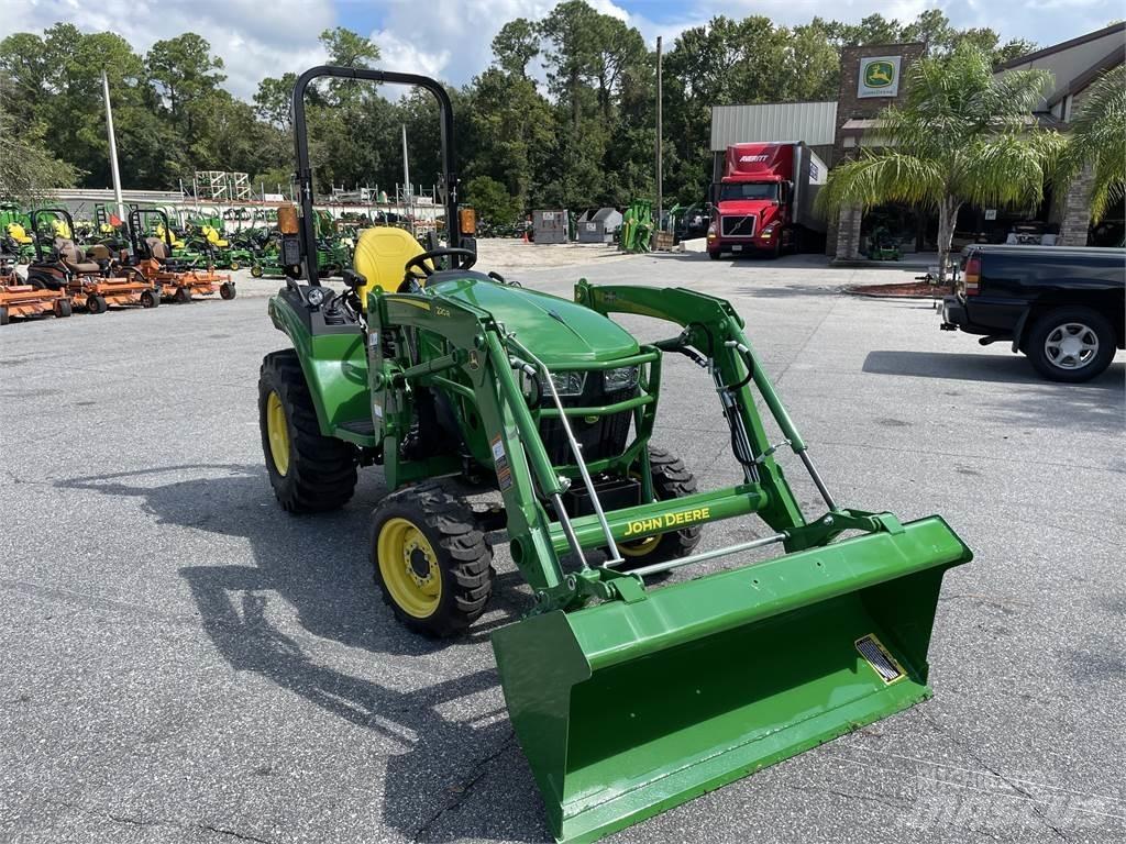 John Deere 2038R 小型曳引機