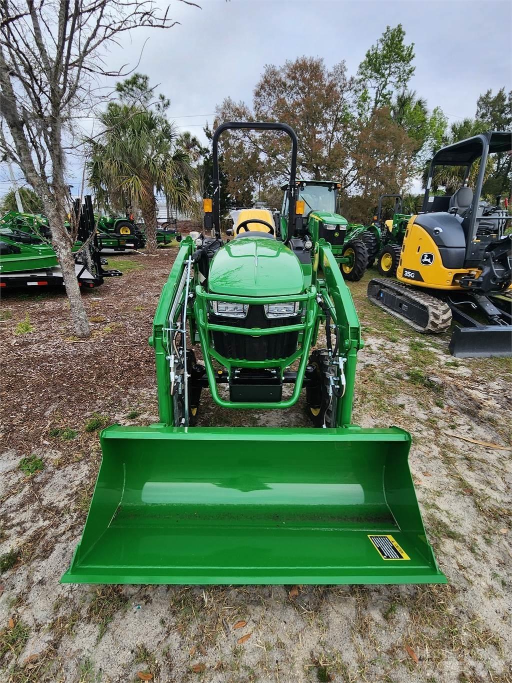 John Deere 2038R 小型曳引機