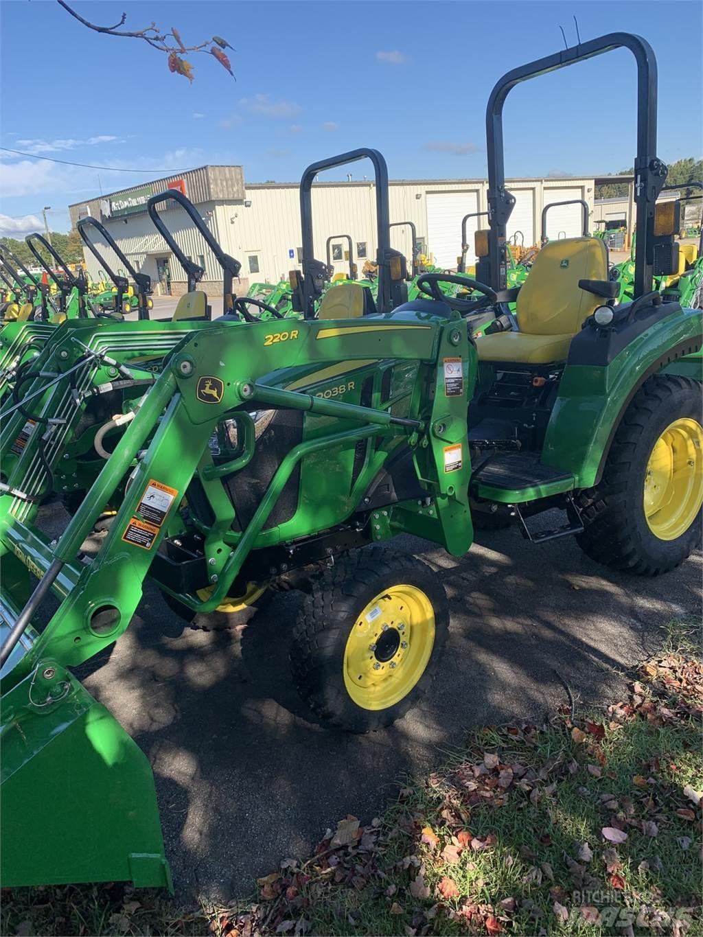 John Deere 2038R 小型曳引機