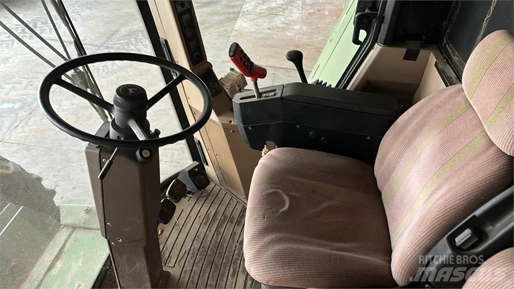 John Deere 2258 聯合收穫機