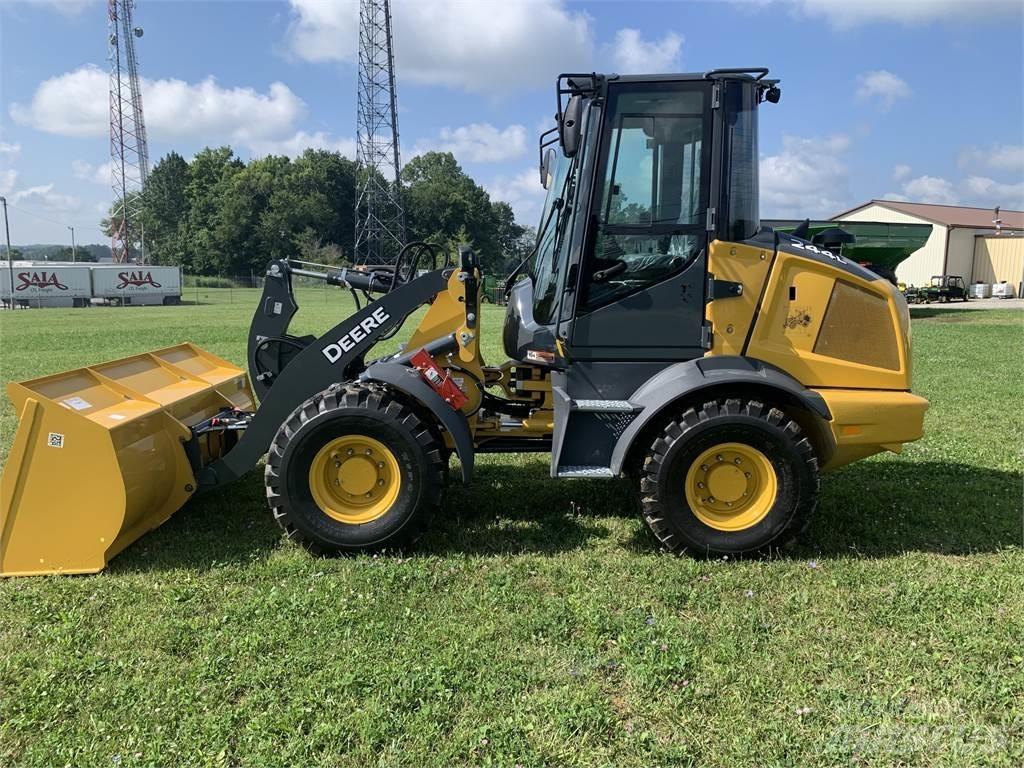 John Deere 244L 輪胎式裝載機
