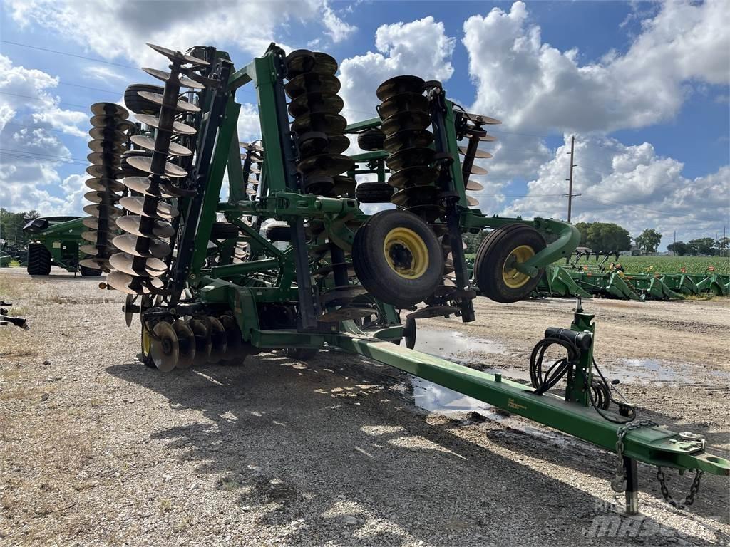 John Deere 2623 圓盤耙