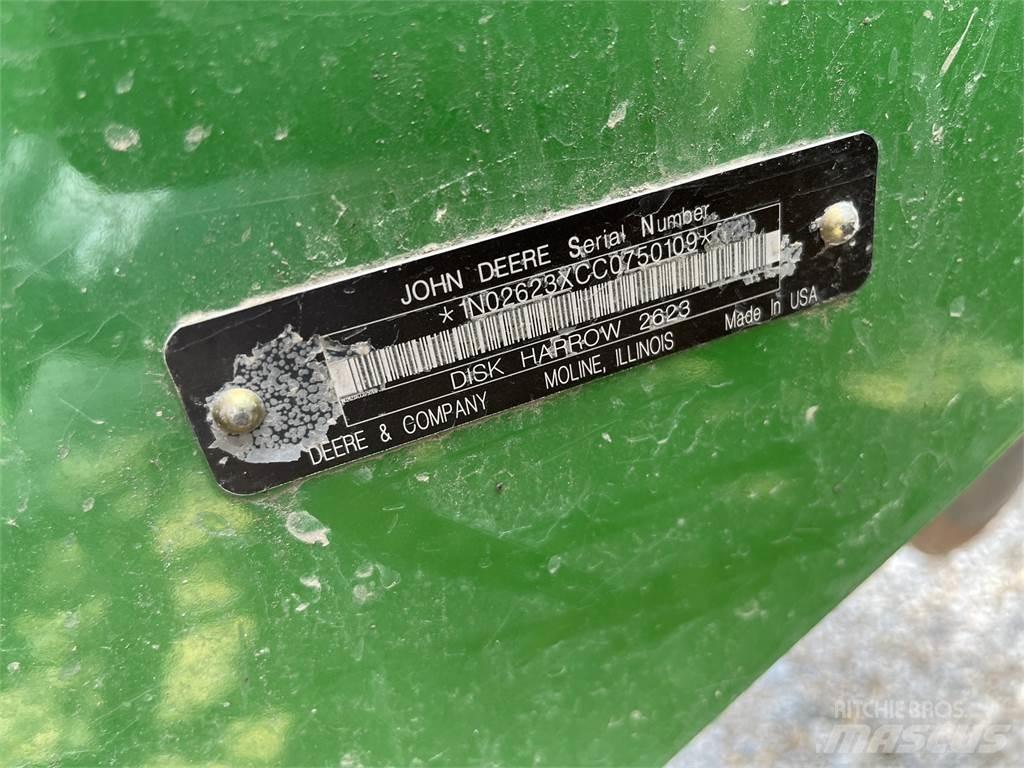 John Deere 2623 圓盤耙