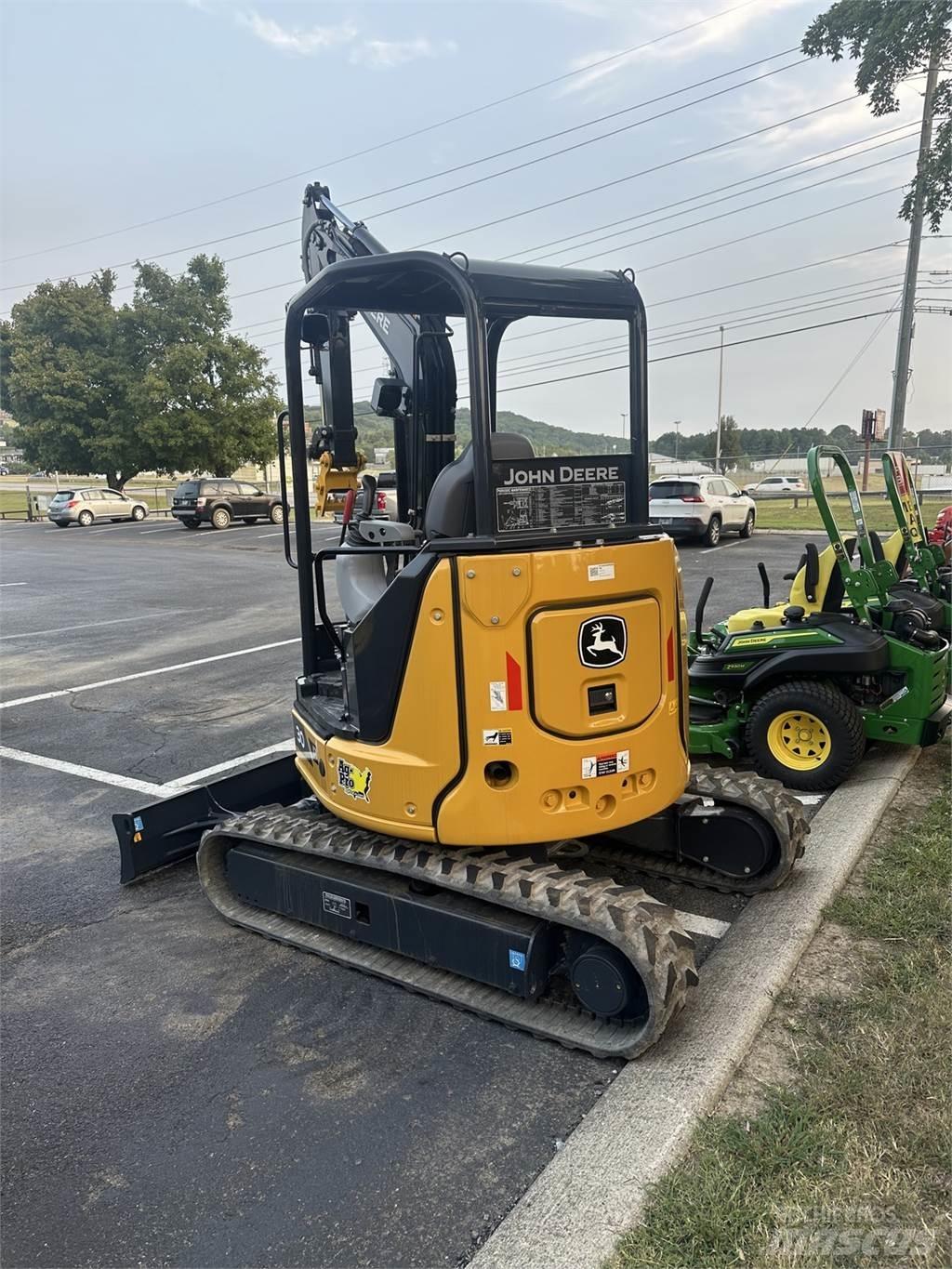 John Deere 30 P 小型挖土機/掘鑿機<7t(小型挖掘機)