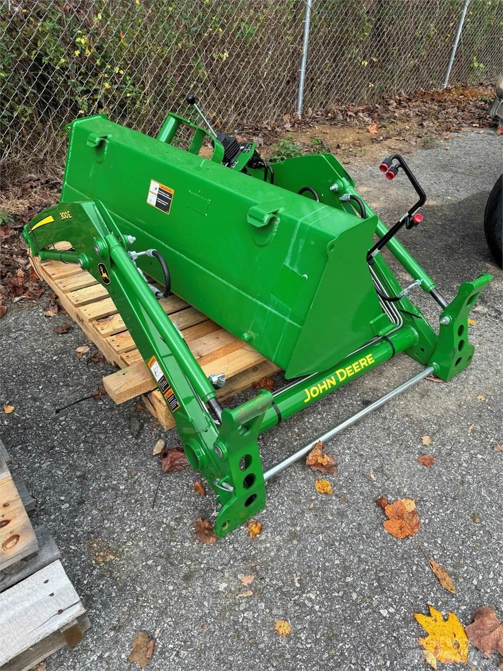 John Deere 300E 其他農業機械
