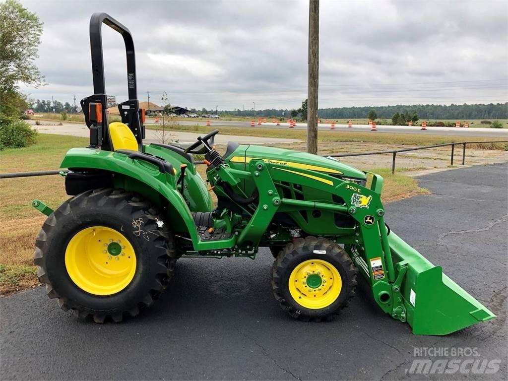 John Deere 3025D 小型曳引機