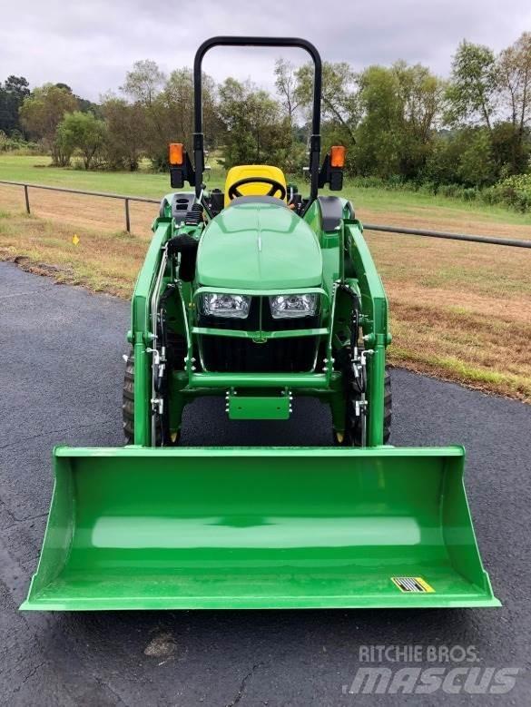 John Deere 3025D 小型曳引機