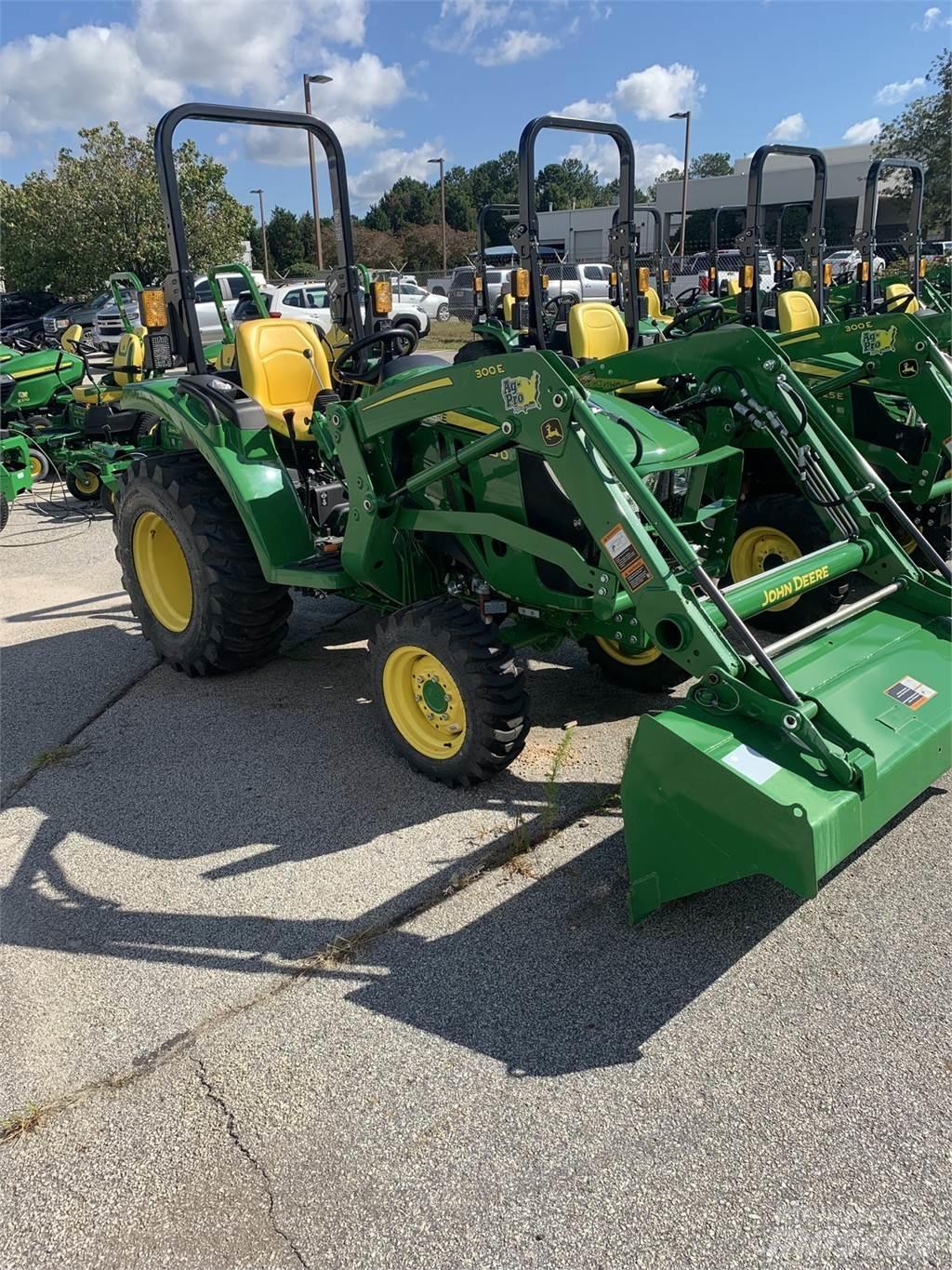 John Deere 3025D 小型曳引機