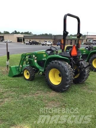 John Deere 3025E 小型曳引機