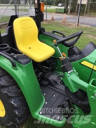 John Deere 3025E 小型曳引機