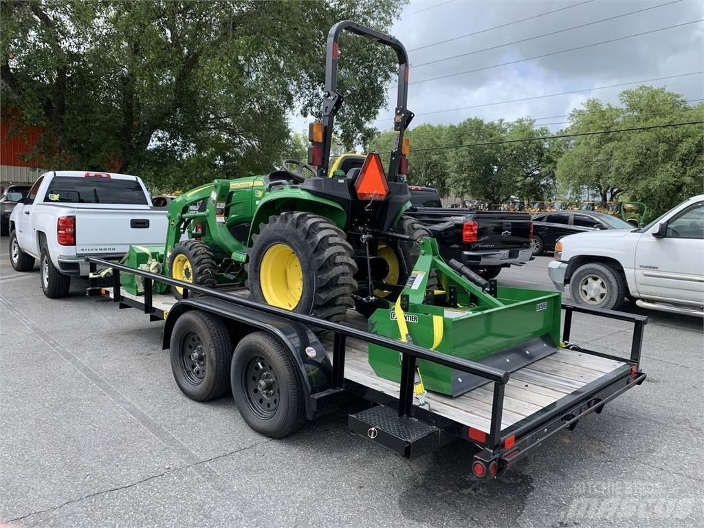 John Deere 3025E 小型曳引機
