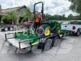 John Deere 3025E 小型曳引機