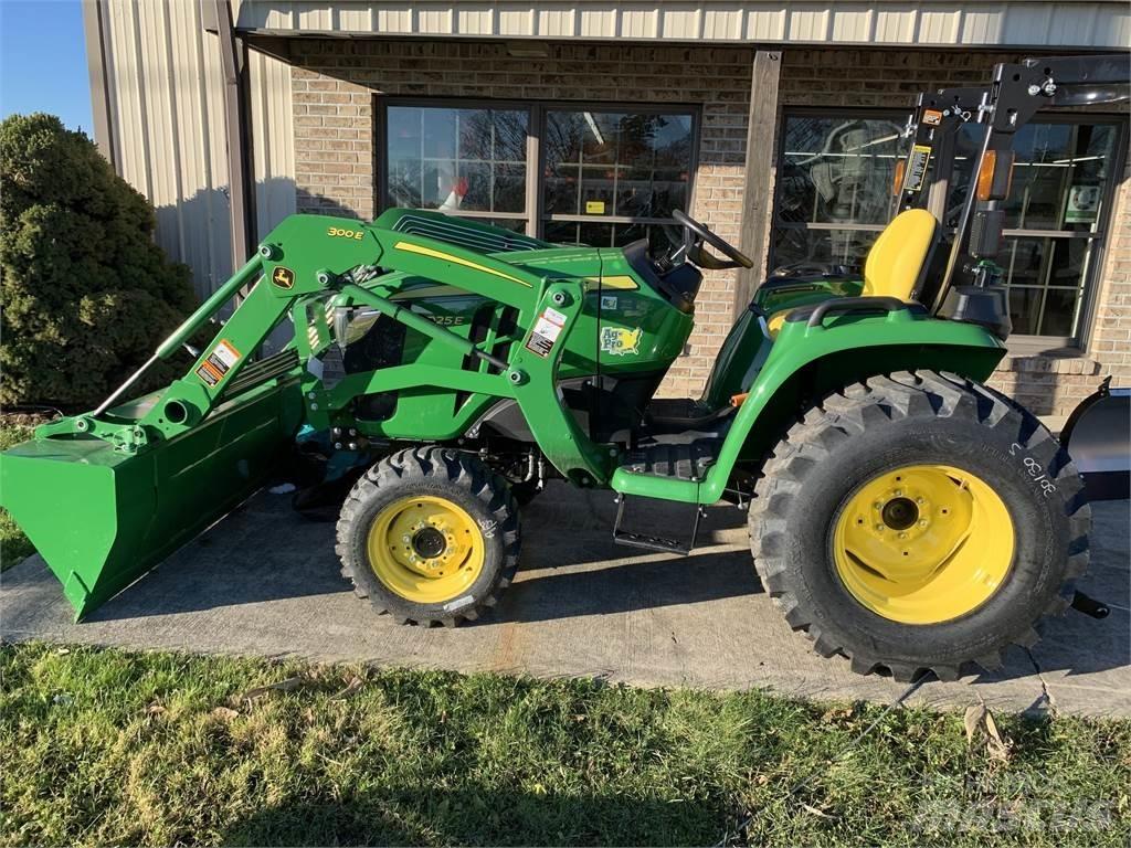 John Deere 3025E 小型曳引機