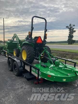 John Deere 3025E 小型曳引機