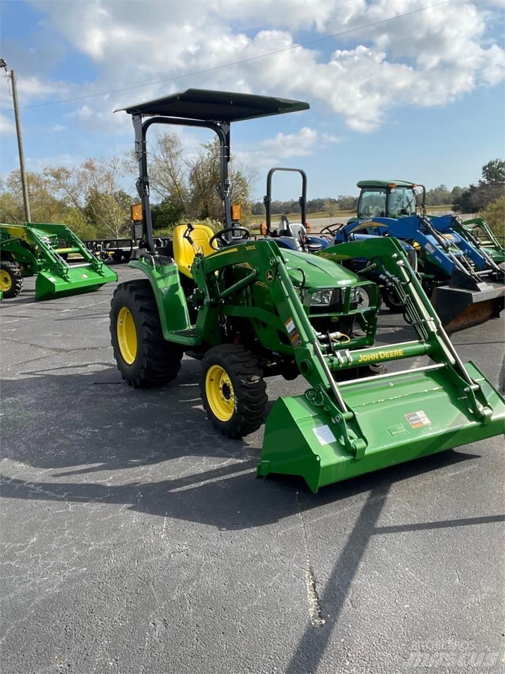 John Deere 3025E 小型曳引機