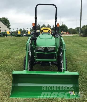 John Deere 3025E 小型曳引機