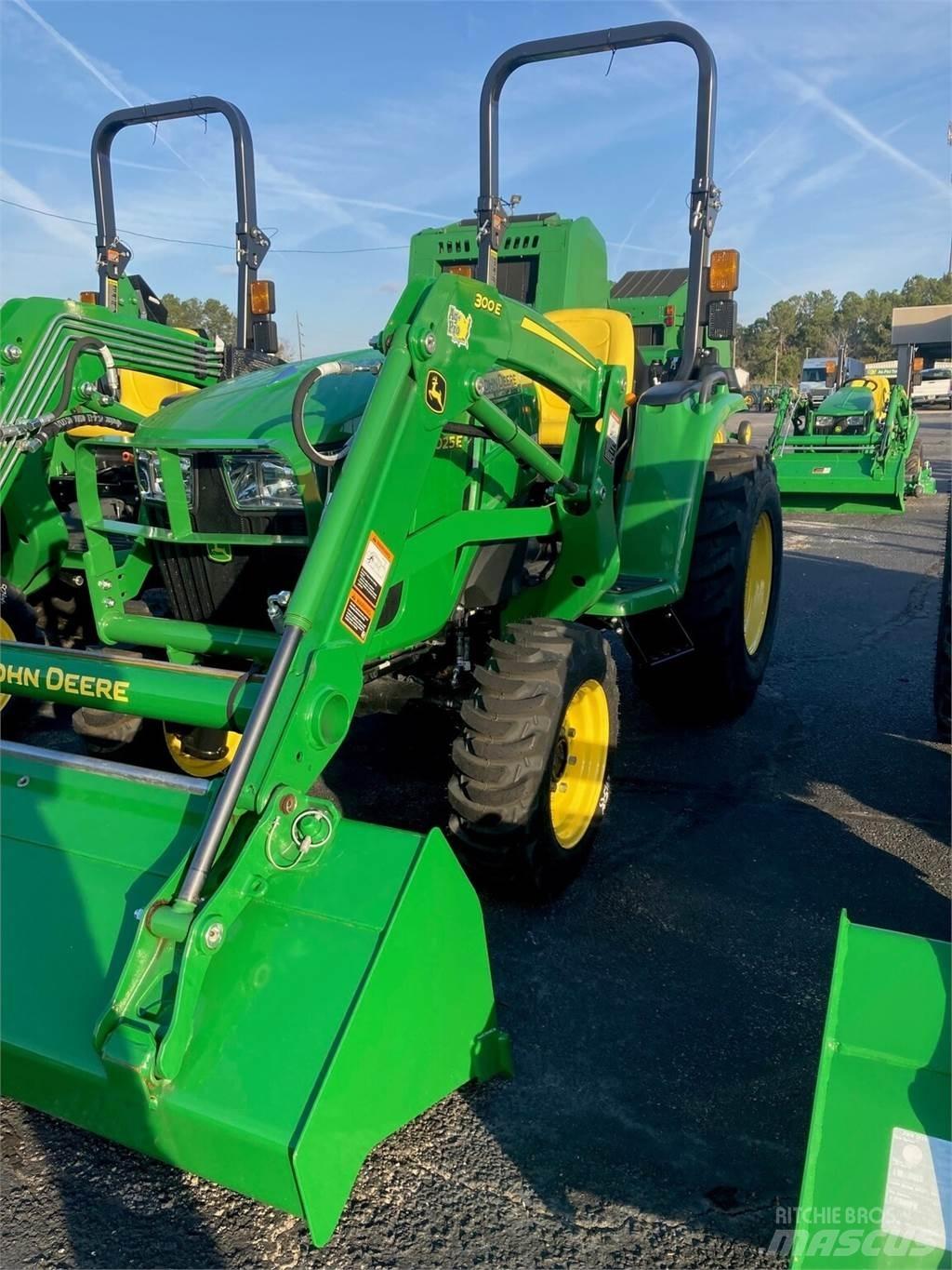 John Deere 3025E 小型曳引機