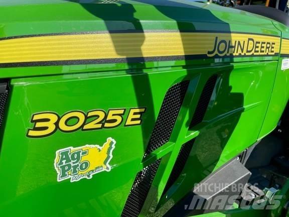 John Deere 3025E 小型曳引機