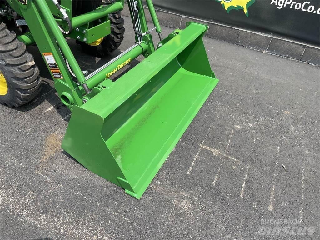 John Deere 3025E 小型曳引機