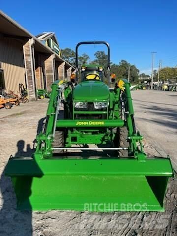 John Deere 3033R 小型曳引機