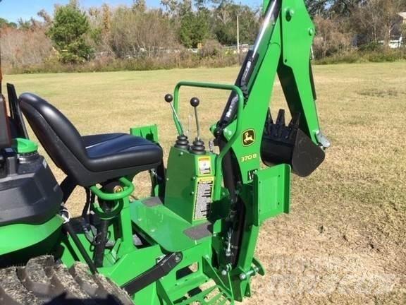 John Deere 3038E 小型曳引機