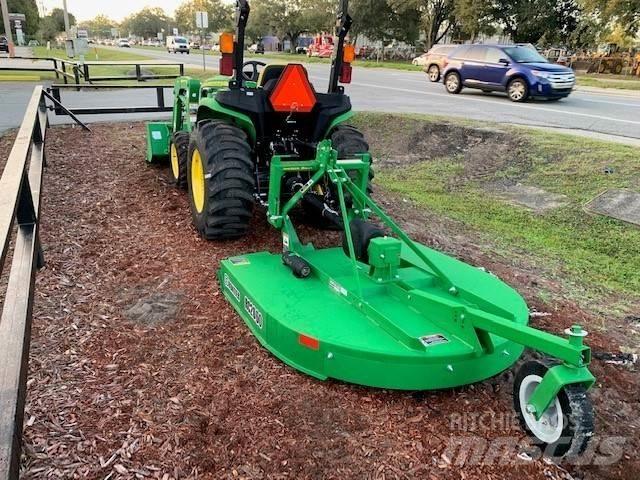John Deere 3038E 小型曳引機