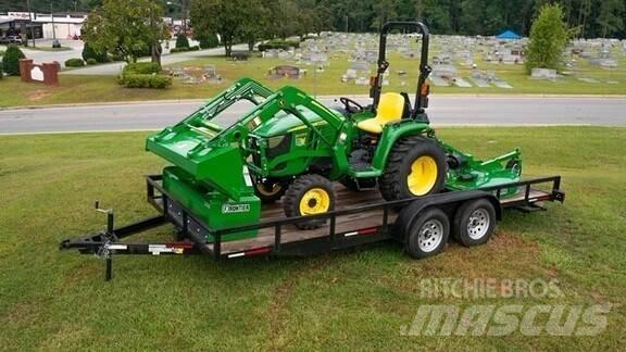 John Deere 3038E 小型曳引機