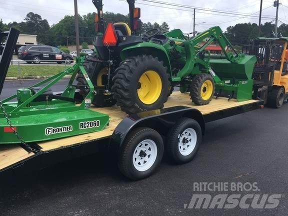 John Deere 3038E 小型曳引機