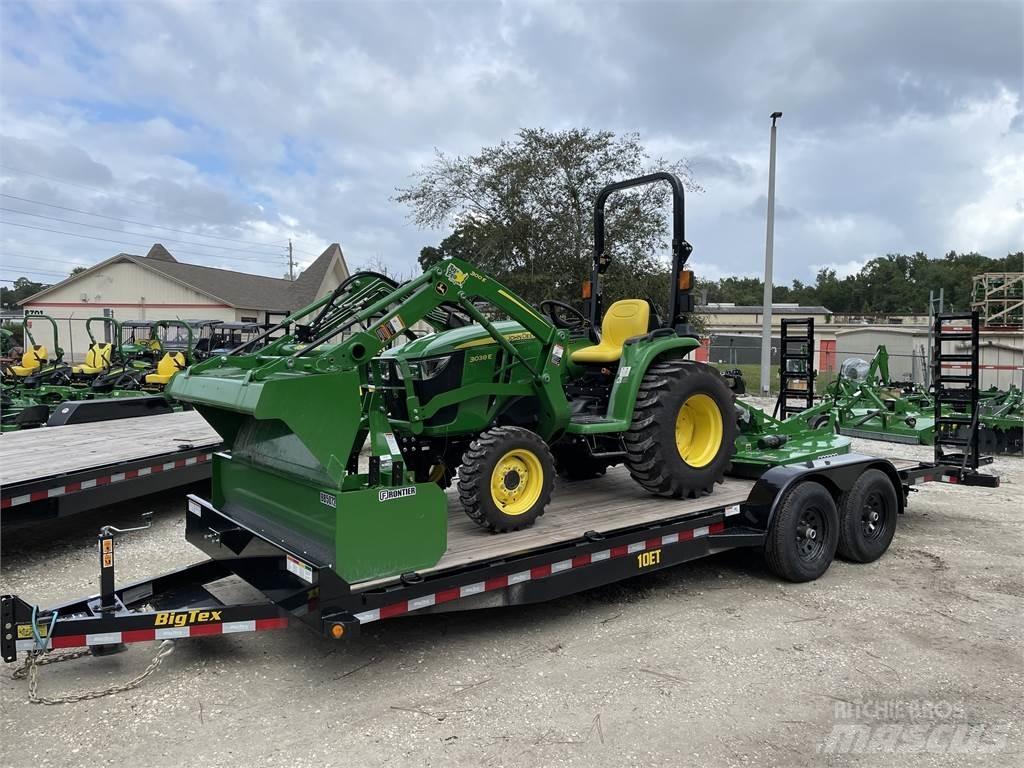 John Deere 3038E 小型曳引機