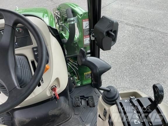 John Deere 3039R 小型曳引機
