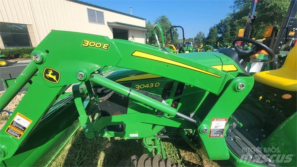 John Deere 3043D 曳引機