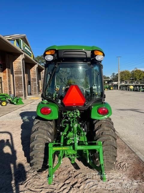 John Deere 3046R 曳引機