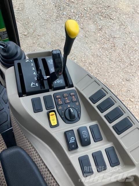 John Deere 3046R 曳引機